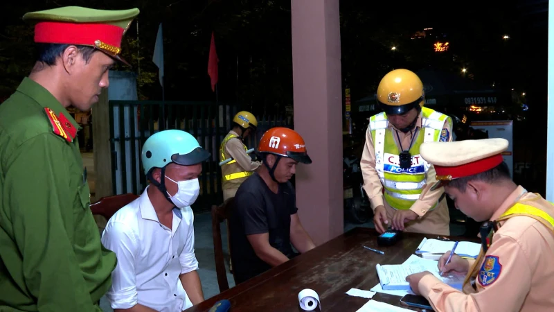 Công an TP Huế thực hiện nhiều giải pháp để giữ gìn trật tự an toàn giao thông