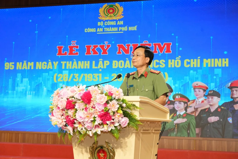 Công an TP Huế tuyên dương nhiều tập thể, cá nhân tiêu biểu trong phong trào thanh niên Công an TP Huế tuyên dương nhiều tập thể, cá nhân tiêu biểu trong phong trào thanh niên