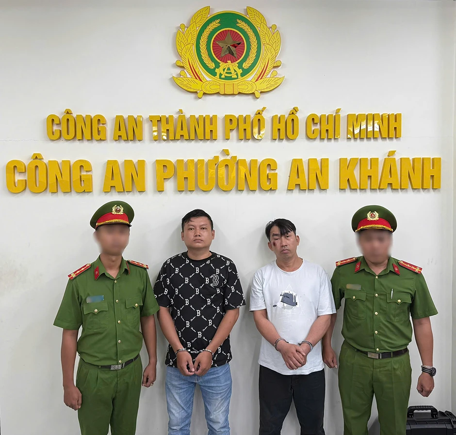 Công an TPHCM bắt 2 người ẩu đả vì tiếng còi xe