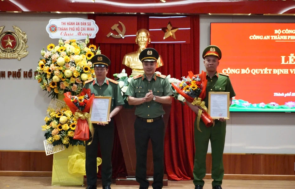 Công an TP.HCM có 2 thủ trưởng cơ quan điều tra mới Công an TP.HCM có 2 thủ trưởng cơ quan điều tra mới