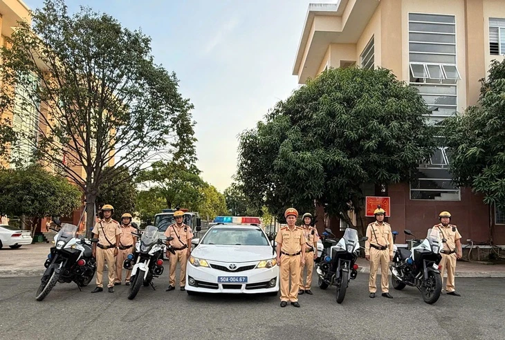 Công an TP.HCM phát động đợt cao điểm 45 ngày đêm bảo đảm trật tự an toàn giao thông Công an TP.HCM phát động đợt cao điểm 45 ngày đêm bảo đảm trật tự an toàn giao thông