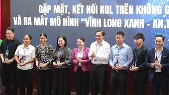 Công an Vĩnh Long tăng cường đấu tranh với thông tin xấu, độc trên không gian mạng