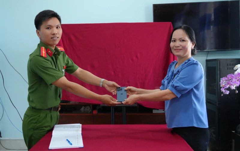 Công an vùng Tây Nam bộ phòng ngừa, trấn áp tội phạm ngay từ địa bàn cơ sở Công an vùng Tây Nam bộ phòng ngừa, trấn áp tội phạm ngay từ địa bàn cơ sở