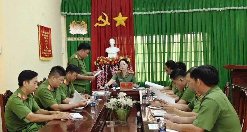 Công an vùng Tây Nam bộ phòng ngừa, trấn áp tội phạm ngay từ địa bàn cơ sở Công an vùng Tây Nam bộ phòng ngừa, trấn áp tội phạm ngay từ địa bàn cơ sở