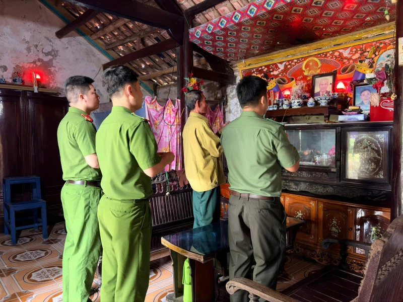Công an xã giúp người đàn ông tìm lại thân nhân và danh tính Liệt sĩ sau 45 năm thất lạc Công an xã giúp người đàn ông tìm lại thân nhân và danh tính Liệt sĩ sau 45 năm thất lạc