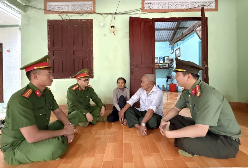Công an xã ở nơi có đông đồng bào dân tộc Raglai nâng cao hiệu quả gần dân Công an xã ở nơi có đông đồng bào dân tộc Raglai nâng cao hiệu quả gần dân