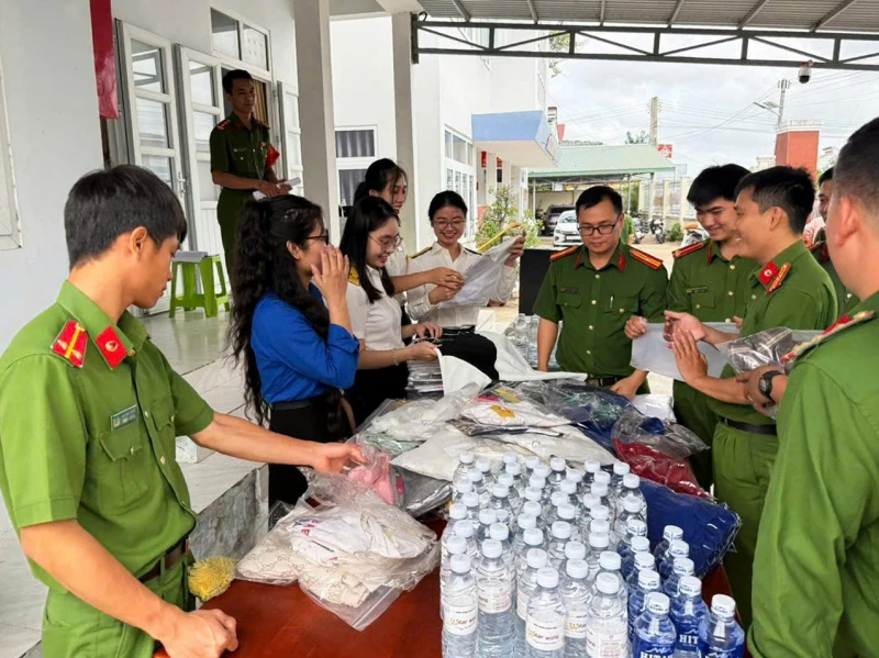 Công an xã ở nơi có đông đồng bào dân tộc Raglai nâng cao hiệu quả gần dân Công an xã ở nơi có đông đồng bào dân tộc Raglai nâng cao hiệu quả gần dân