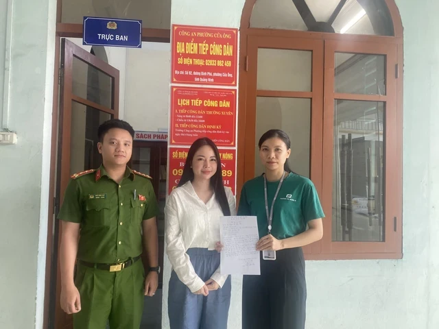 Công an xác minh các giao dịch chuyển khoản từ 37 triệu đến 46 triệu đồng của nhiều người dân Công an xác minh các giao dịch chuyển khoản từ 37 triệu đến 46 triệu đồng của nhiều người dân