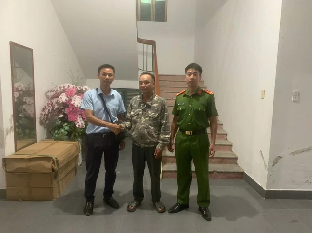 Công an xác minh giao dịch chuyển khoản 205.600.000 đồng từ một công ty Công an xác minh giao dịch chuyển khoản 205.600.000 đồng từ một công ty