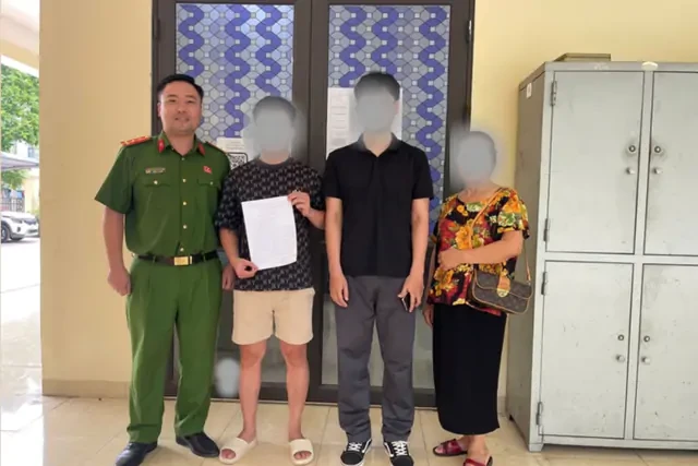 Công an xác minh giao dịch chuyển khoản 23.940.000 đồng vào lúc 12 giờ 20 phút Công an xác minh giao dịch chuyển khoản 23.940.000 đồng vào lúc 12 giờ 20 phút