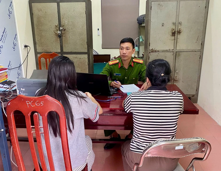Công an xác minh vụ việc vợ lên Facebook 'tố' chồng đánh con bầm tím Công an xác minh vụ việc vợ lên Facebook 'tố' chồng đánh con bầm tím