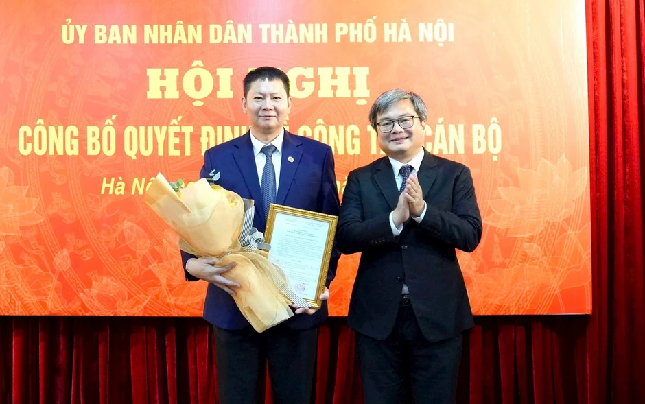 Công bố quyết định Hà Nội về bổ nhiệm Giám đốc Trung tâm Phục vụ hành chính công Công bố quyết định Hà Nội về bổ nhiệm Giám đốc Trung tâm Phục vụ hành chính công