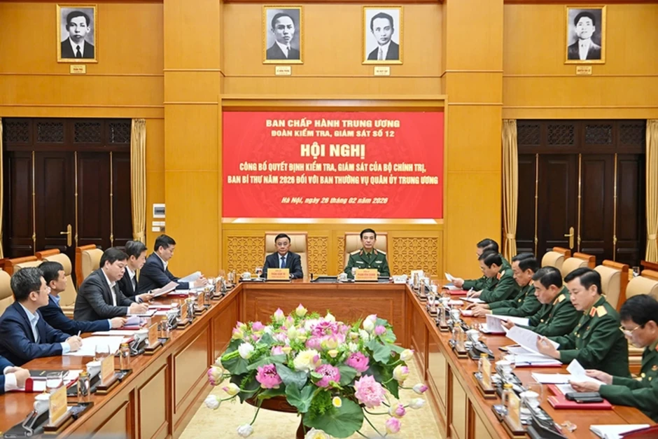 Công bố quyết định kiểm tra, giám sát của Bộ Chính trị với Ban Thường vụ Quân ủy Trung ương Công bố quyết định kiểm tra, giám sát của Bộ Chính trị với Ban Thường vụ Quân ủy Trung ương