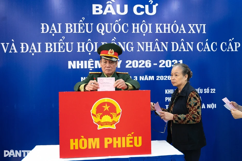 Công dân đang đi du lịch, công tác nước ngoài có thể tham gia bầu cử không? Công dân đang đi du lịch, công tác nước ngoài có thể tham gia bầu cử không?