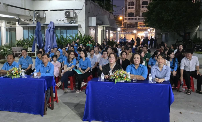 Công đoàn phường An Hội Đông lan tỏa phong trào "Thành phố muôn sắc hoa"