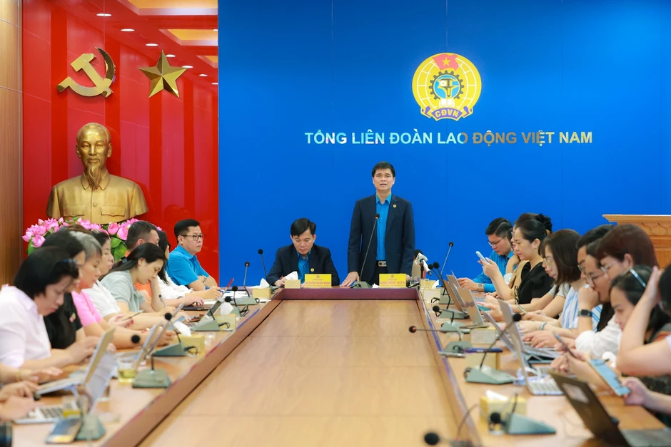 Công đoàn sẽ tiếp tục kiến nghị tăng lương tối thiểu Công đoàn sẽ tiếp tục kiến nghị tăng lương tối thiểu