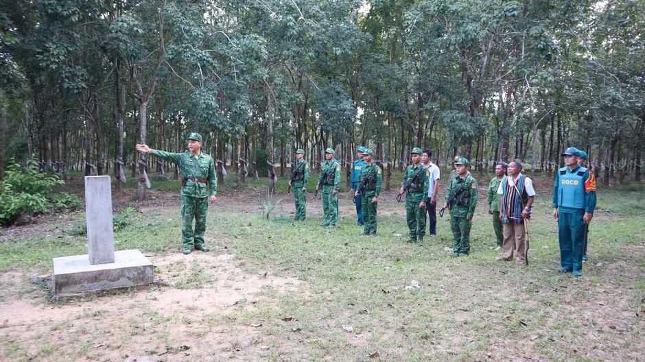 'Cột mốc sống' truyền đời trên biên giới Đồng Nai 'Cột mốc sống' truyền đời trên biên giới Đồng Nai