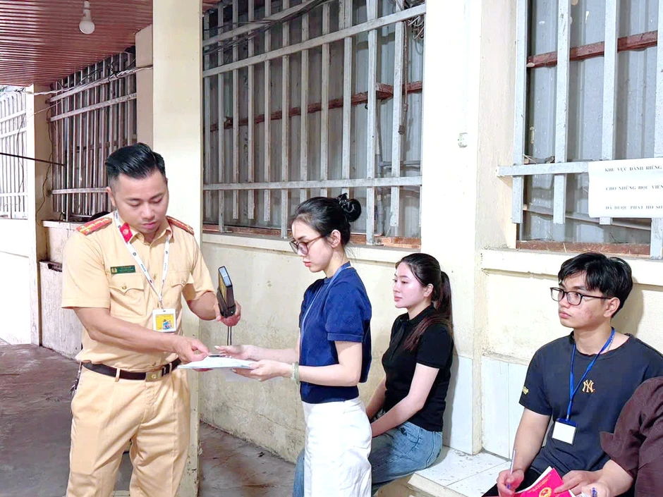 CSGT có thông báo quan trọng về việc thi bằng lái xe từ tháng 5: Tất cả người dân chú ý! CSGT có thông báo quan trọng về việc thi bằng lái xe từ tháng 5: Tất cả người dân chú ý!