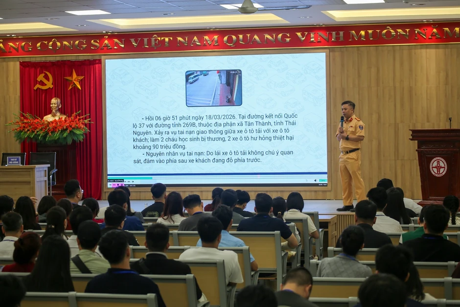 CSGT Hà Nội đã áp dụng điểm rất mới vào việc thi bằng lái xe, người dân chú ý! CSGT Hà Nội đã áp dụng điểm rất mới vào việc thi bằng lái xe, người dân chú ý!