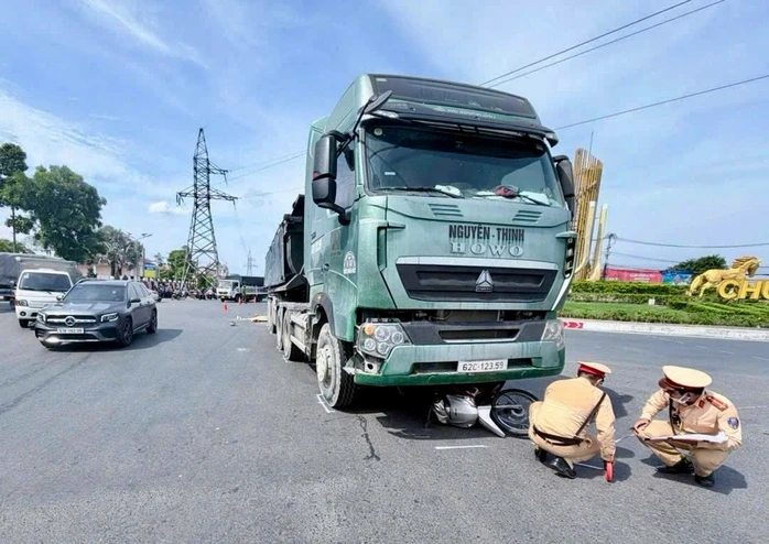 CSGT tỉnh Tây Ninh nêu nguyên nhân 2 vụ tai nạn làm 4 người chết trong 1 ngày