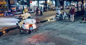 CSGT TPHCM 'chạy đua với thời gian', hộ tống trái tim hiến tặng vào giờ cao điểm
