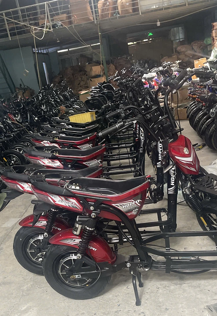 CSGT TPHCM đột kích loạt lò 'độ' xe điện, tạm giữ hàng trăm phương tiện CSGT TPHCM đột kích loạt lò 'độ' xe điện, tạm giữ hàng trăm phương tiện