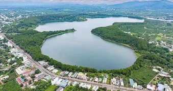 CÚ HÍCH NĂM DU LỊCH QUỐC GIA (*): Phong phú tour đại ngàn - biển xanh