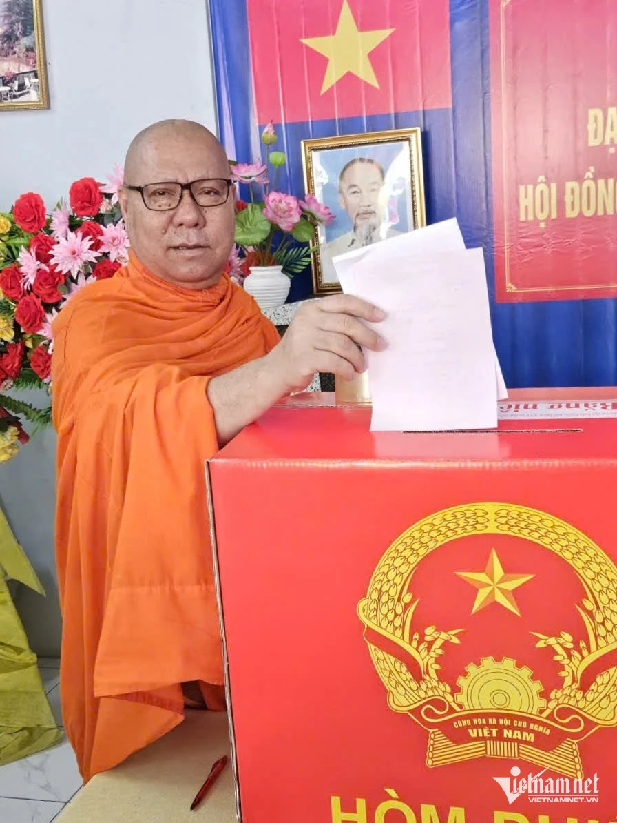 Cử tri các tôn giáo tích cực tham gia ngày hội toàn dân Cử tri các tôn giáo tích cực tham gia ngày hội toàn dân