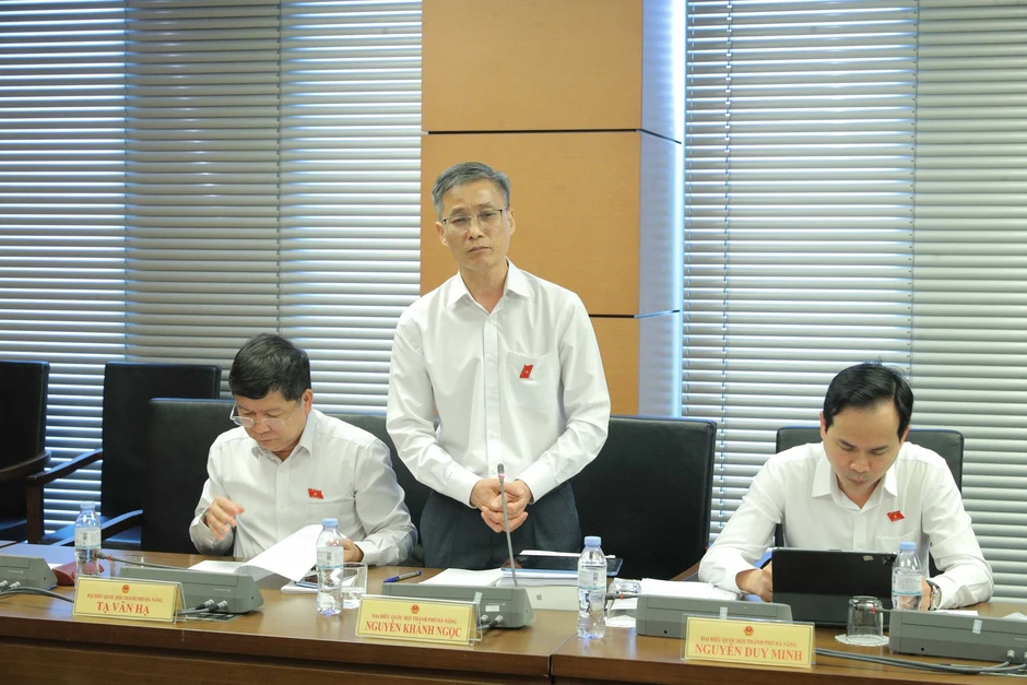 Cử tri mong muốn Nhà nước hỗ trợ việc làm ổn định thay vì hỗ trợ đột xuất Cử tri mong muốn Nhà nước hỗ trợ việc làm ổn định thay vì hỗ trợ đột xuất