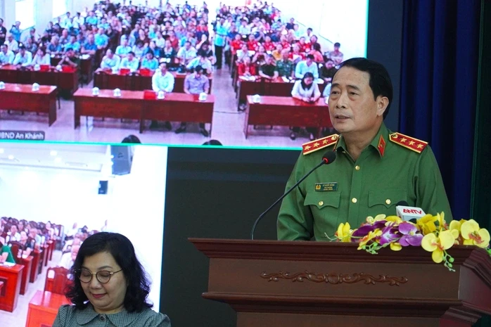 Cử tri phường An Khánh, TPHCM gửi trọn niềm tin vào đại biểu dân cử Cử tri phường An Khánh, TPHCM gửi trọn niềm tin vào đại biểu dân cử