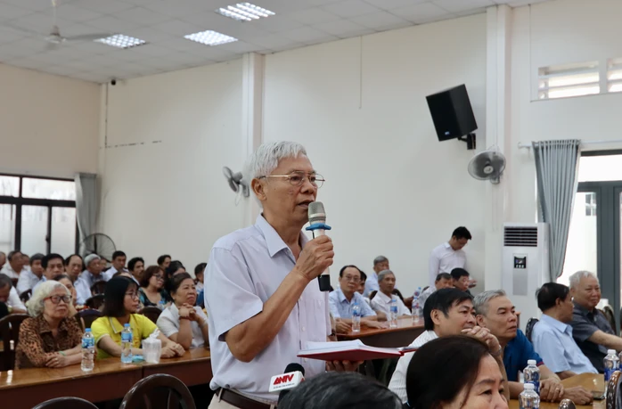 Cử tri quận Gò Vấp (cũ) đặc biệt quan tâm đến giáo dục Cử tri quận Gò Vấp (cũ) đặc biệt quan tâm đến giáo dục