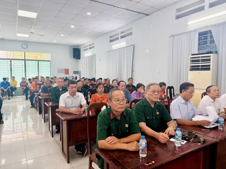 Cử tri TP.HCM kiến nghị cơ quan chức năng quản lý chặt chẽ không gian mạng