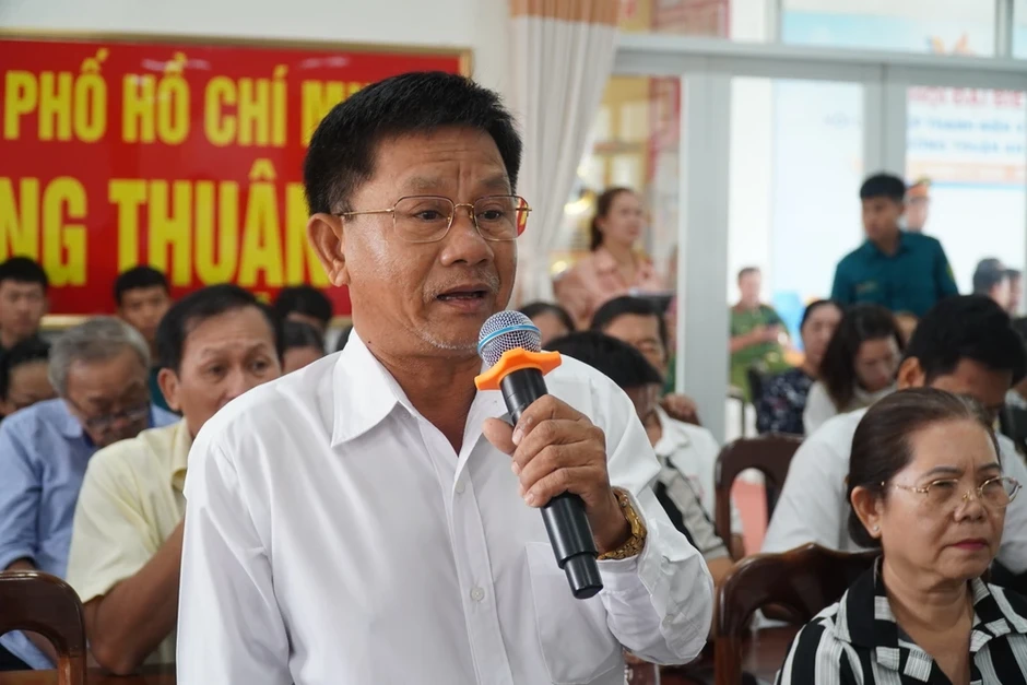 Cử tri TP.HCM kiến nghị loạt vấn đề 'nóng' về hạ tầng, môi trường Cử tri TP.HCM kiến nghị loạt vấn đề 'nóng' về hạ tầng, môi trường