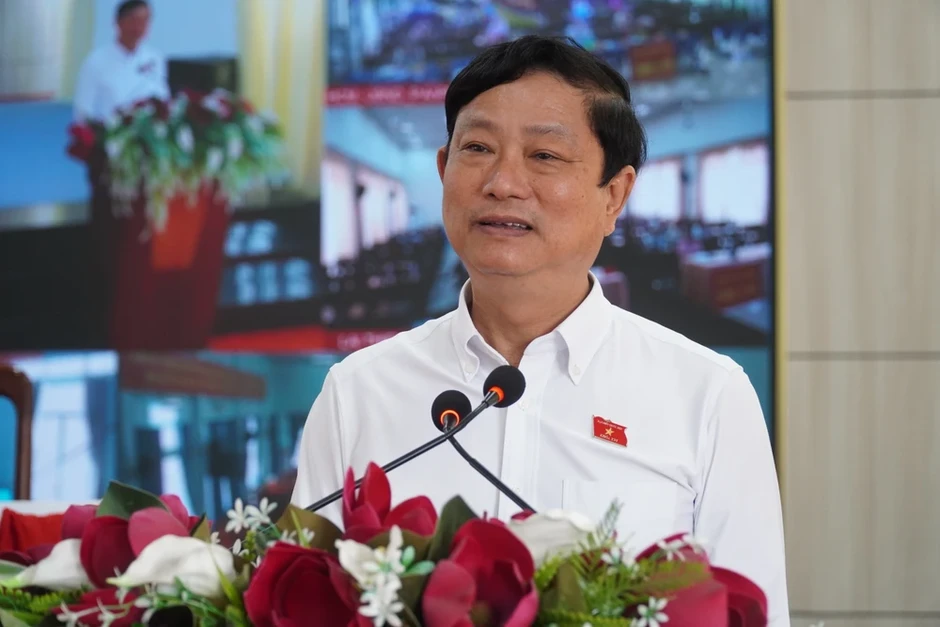 Cử tri TP.HCM kiến nghị loạt vấn đề 'nóng' về hạ tầng, môi trường Cử tri TP.HCM kiến nghị loạt vấn đề 'nóng' về hạ tầng, môi trường