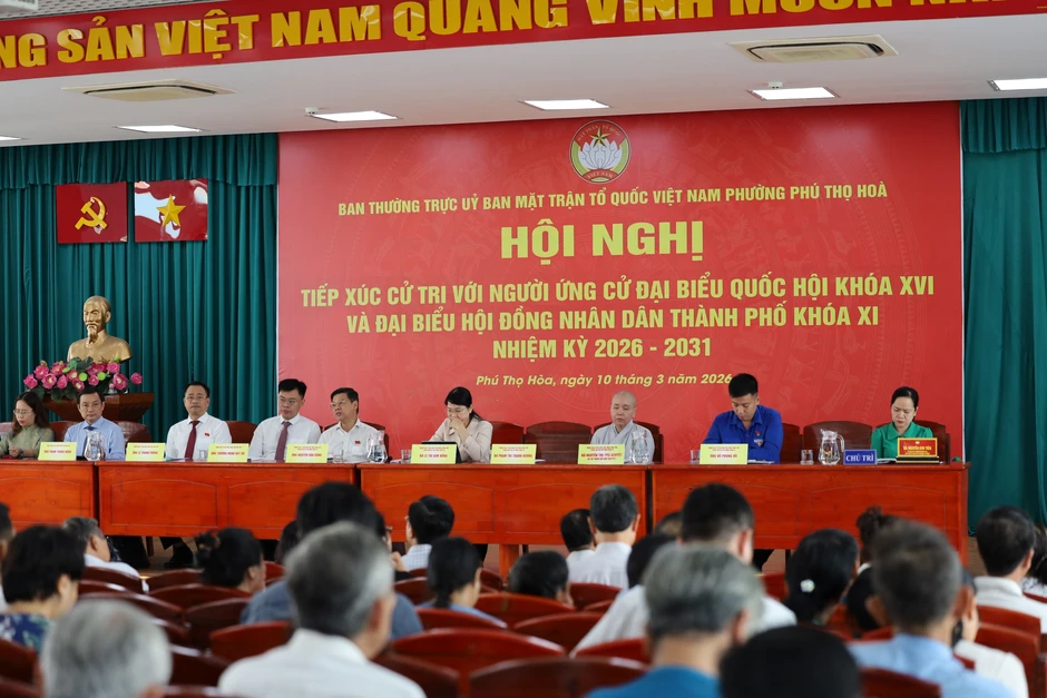 Cử tri TPHCM mong mỏi đại biểu trúng cử giữ trọn lời hứa với người dân Cử tri TPHCM mong mỏi đại biểu trúng cử giữ trọn lời hứa với người dân