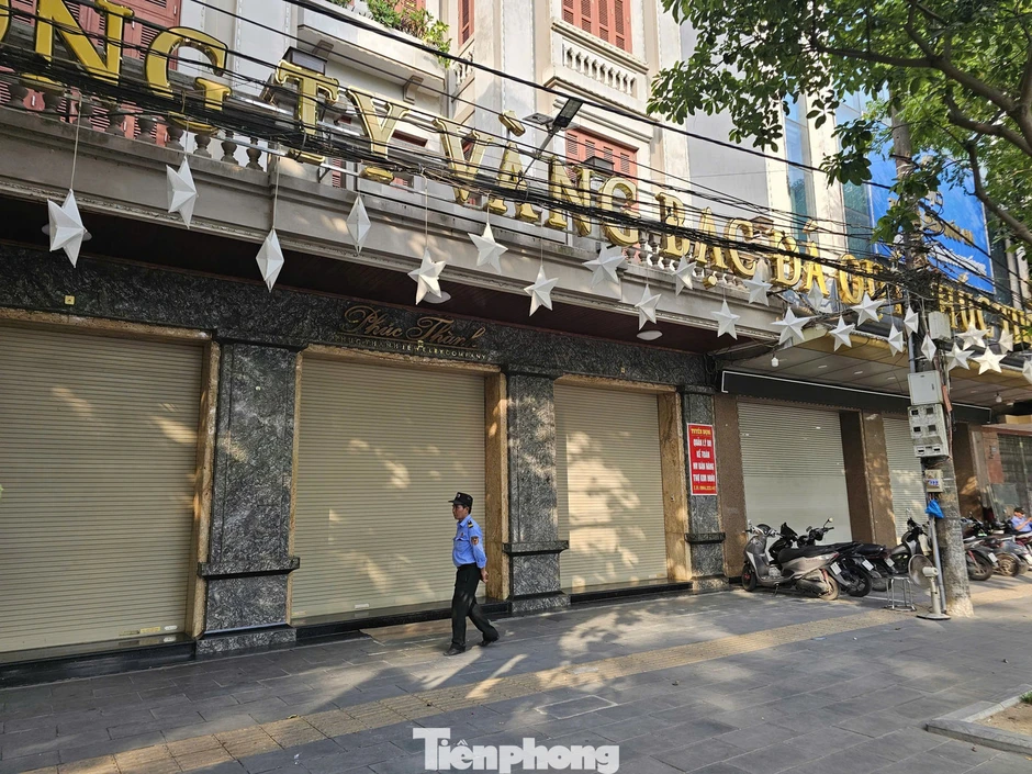 Cửa hàng vàng Phúc Thành đóng cửa Sau khi công an làm việc tại Ninh Bình Cửa hàng vàng Phúc Thành đóng cửa Sau khi công an làm việc tại Ninh Bình