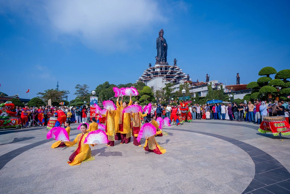 Cửa ngõ giao thương ASEAN với sức mạnh cộng hưởng Cửa ngõ giao thương ASEAN với sức mạnh cộng hưởng
