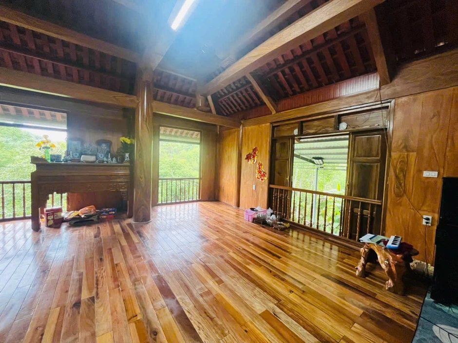 Cửa vóong nhà sàn Mường: Những quy ước xưa gửi lại hôm nay Cửa vóong nhà sàn Mường: Những quy ước xưa gửi lại hôm nay