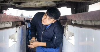 Cục Đăng kiểm bác đề xuất "đạp nửa ga" khi kiểm định khí thải ô tô diesel