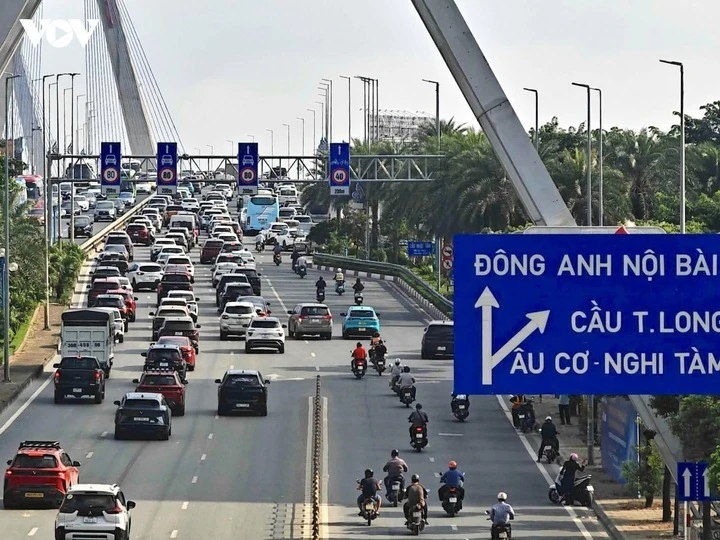 Cục Đường bộ yêu cầu bổ sung biển báo khoảng cách tại các điểm xử phạt Cục Đường bộ yêu cầu bổ sung biển báo khoảng cách tại các điểm xử phạt