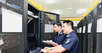Cục Hải quan nói gì về tình trạng nghẽn mạng, chậm truyền tờ khai?