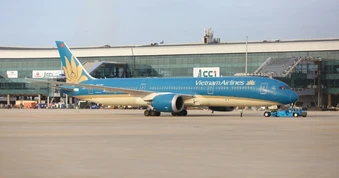 Cục Hàng không đề xuất điều chỉnh giá trần vé máy bay để phụ thu nhiên liệu