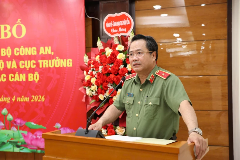 Cục Hậu cần tổ chức Lễ công bố các quyết định về công tác cán bộ Cục Hậu cần tổ chức Lễ công bố các quyết định về công tác cán bộ