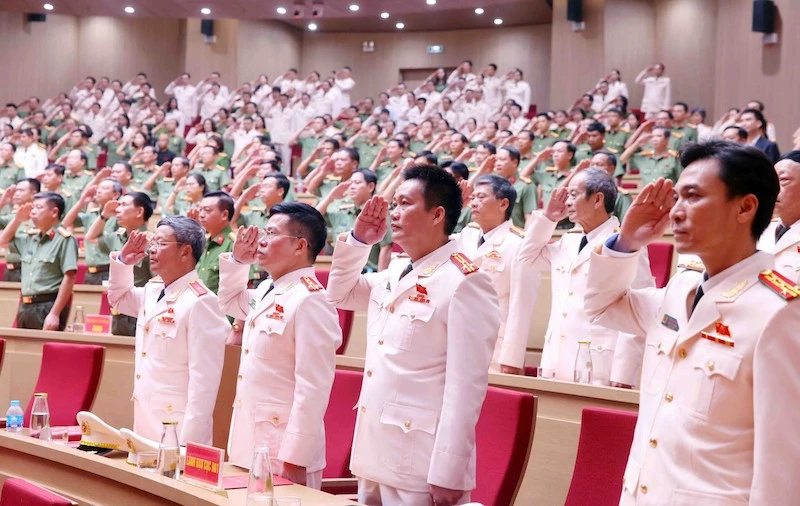 Cục Kế hoạch và Tài chính đón nhận Huân chương Quân công hạng Ba Cục Kế hoạch và Tài chính đón nhận Huân chương Quân công hạng Ba