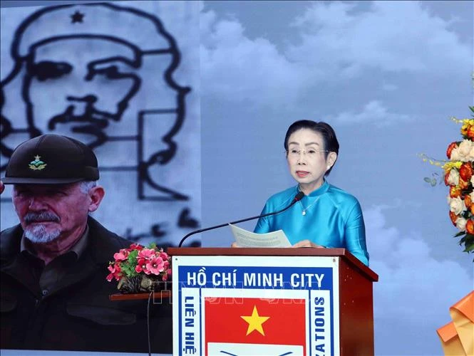 Củng cố, phát triển tình hữu nghị đặc biệt giữa nhân dân Việt Nam, Cuba Củng cố, phát triển tình hữu nghị đặc biệt giữa nhân dân Việt Nam, Cuba