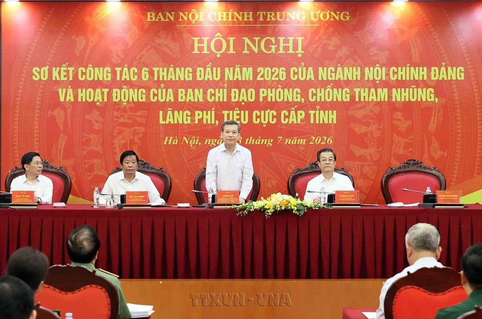 Cuộc chiến chống tham nhũng, lãng phí, tiêu cực đang đứng trước một nhiệm vụ lớn hơn Cuộc chiến chống tham nhũng, lãng phí, tiêu cực đang đứng trước một nhiệm vụ lớn hơn