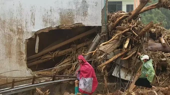 Cuộc tháo chạy khỏi lũ quét ở Mường Than