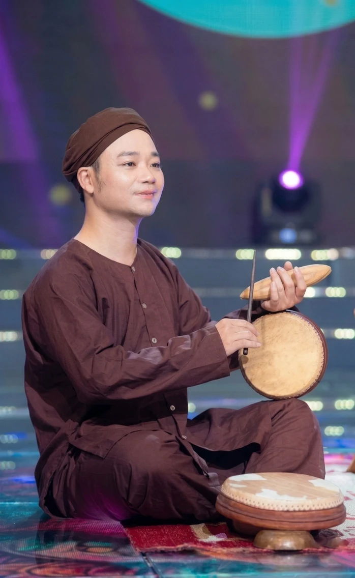 Cuộc thi “Lòng tốt quanh ta”: Người "giữ hồn" xẩm giữa nhịp sống đương đại Cuộc thi “Lòng tốt quanh ta”: Người "giữ hồn" xẩm giữa nhịp sống đương đại