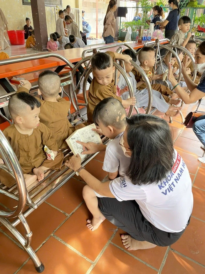 Cuộc thi viết “ lòng tốt quanh ta ” của TS Trần Thị Mai Nhân lan tỏa yêu thương Cuộc thi viết “ lòng tốt quanh ta ” của TS Trần Thị Mai Nhân lan tỏa yêu thương