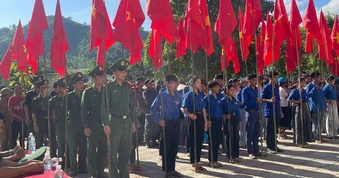 CUỘC THI VIẾT VỀ CHỦ QUYỀN QUỐC GIA: Sắc đỏ giữa đại ngàn
